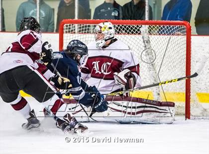 Thumbnail 2 in Kent School vs. Loomis Chaffee (AOF Christmas Classic) photogallery.