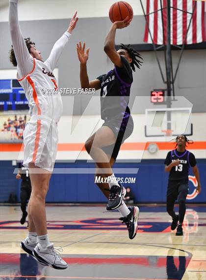 Thumbnail 3 in Garfield @ Eastside Catholic photogallery.