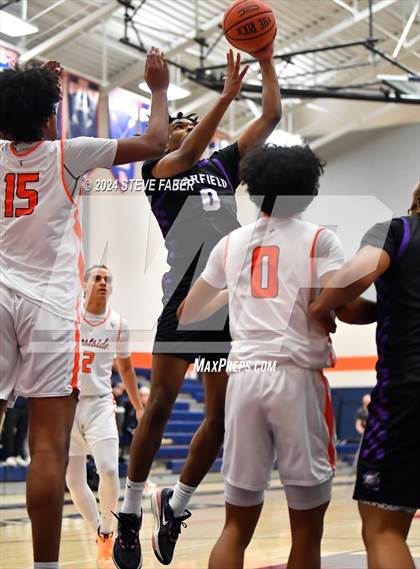 Thumbnail 3 in Garfield @ Eastside Catholic photogallery.