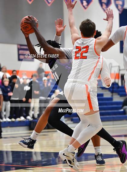 Thumbnail 3 in Garfield @ Eastside Catholic photogallery.