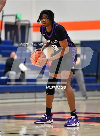 Thumbnail 3 in Garfield @ Eastside Catholic photogallery.