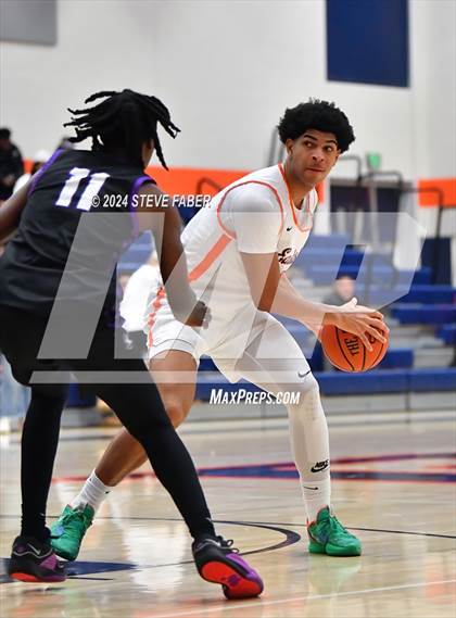 Thumbnail 3 in Garfield @ Eastside Catholic photogallery.
