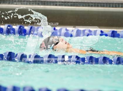 Thumbnail 2 in Utica Ford vs. Berkley (MHSAA MAC District) photogallery.