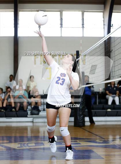 Thumbnail 3 in Chilton County vs Isabella (Chilton County Tournament) photogallery.