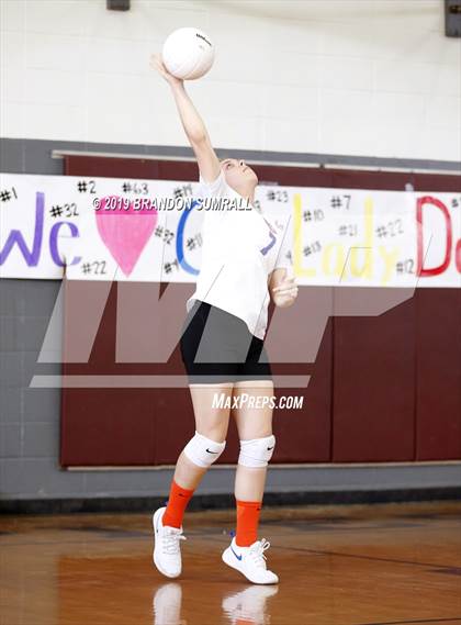 Thumbnail 2 in Chilton County vs Isabella (Chilton County Tournament) photogallery.