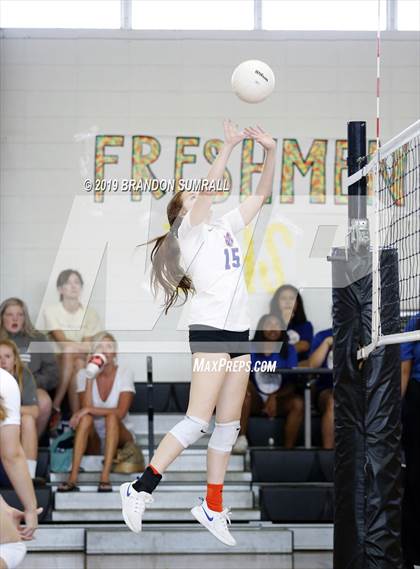 Thumbnail 3 in Chilton County vs Isabella (Chilton County Tournament) photogallery.