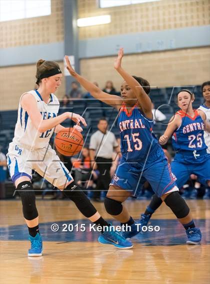 Thumbnail 2 in San Angelo Central vs. Del Rio (SAISD Tournament) photogallery.