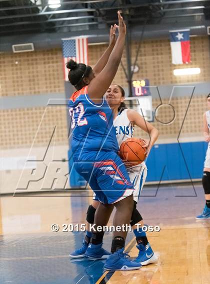 Thumbnail 3 in San Angelo Central vs. Del Rio (SAISD Tournament) photogallery.