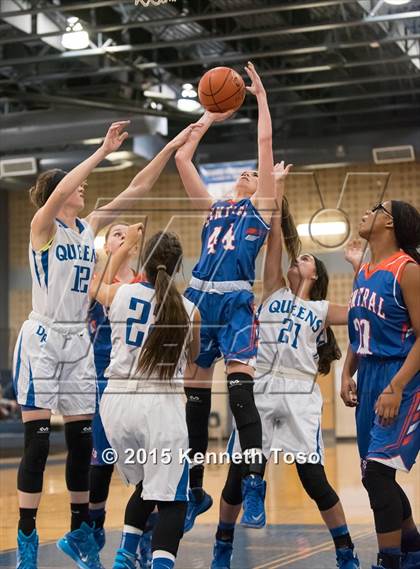 Thumbnail 3 in San Angelo Central vs. Del Rio (SAISD Tournament) photogallery.