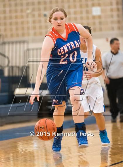 Thumbnail 2 in San Angelo Central vs. Del Rio (SAISD Tournament) photogallery.
