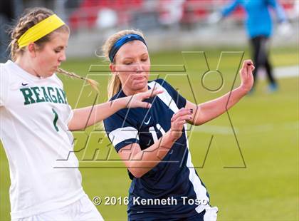 Thumbnail 3 in O'Connor vs. Reagan (NEISD Tournament) photogallery.