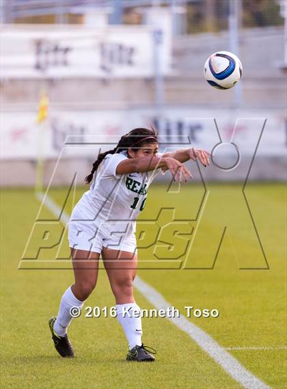 Thumbnail 1 in O'Connor vs. Reagan (NEISD Tournament) photogallery.