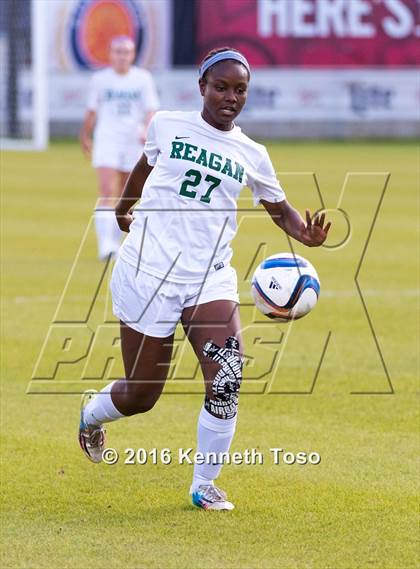 Thumbnail 2 in O'Connor vs. Reagan (NEISD Tournament) photogallery.