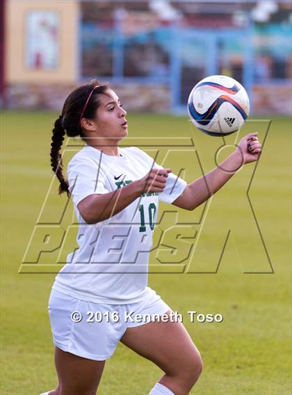 Thumbnail 2 in O'Connor vs. Reagan (NEISD Tournament) photogallery.