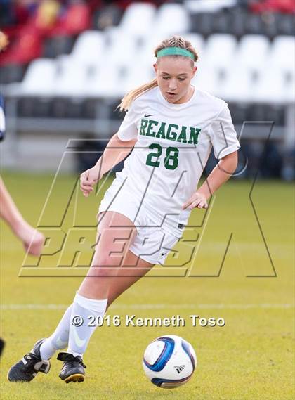 Thumbnail 1 in O'Connor vs. Reagan (NEISD Tournament) photogallery.