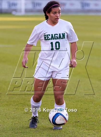 Thumbnail 1 in O'Connor vs. Reagan (NEISD Tournament) photogallery.