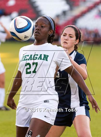 Thumbnail 3 in O'Connor vs. Reagan (NEISD Tournament) photogallery.