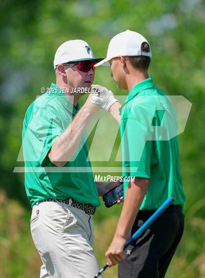 Thumbnail 2 in 2025 Falcon Invitational photogallery.