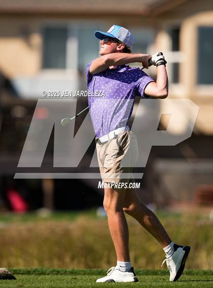 Thumbnail 2 in 2025 Falcon Invitational photogallery.