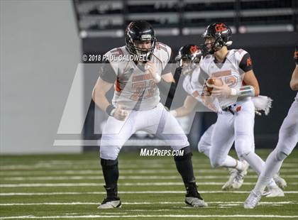 Thumbnail 3 in Kalama vs. Napavine (WIAA 2B Final)  photogallery.