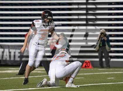 Thumbnail 2 in Kalama vs. Napavine (WIAA 2B Final)  photogallery.