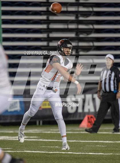 Thumbnail 2 in Kalama vs. Napavine (WIAA 2B Final)  photogallery.