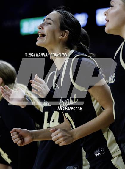Thumbnail 3 in Lincoln Southwest vs. Lincoln Southeast (NSAA Class A Quarterfinal) photogallery.