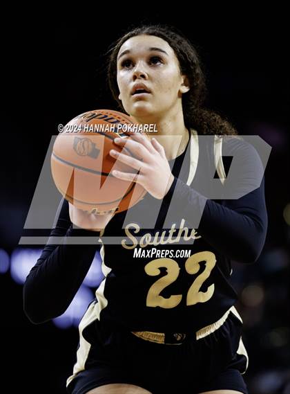 Thumbnail 2 in Lincoln Southwest vs. Lincoln Southeast (NSAA Class A Quarterfinal) photogallery.