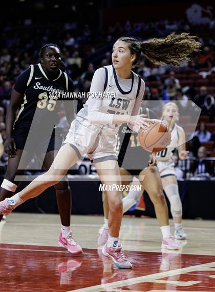 Thumbnail 3 in Lincoln Southwest vs. Lincoln Southeast (NSAA Class A Quarterfinal) photogallery.