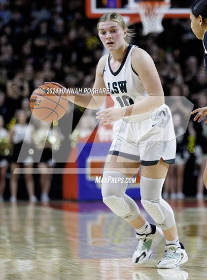 Thumbnail 2 in Lincoln Southwest vs. Lincoln Southeast (NSAA Class A Quarterfinal) photogallery.