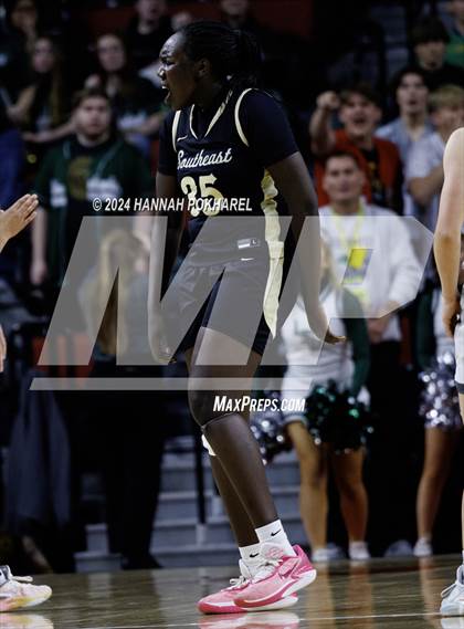 Thumbnail 2 in Lincoln Southwest vs. Lincoln Southeast (NSAA Class A Quarterfinal) photogallery.