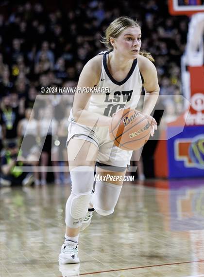 Thumbnail 3 in Lincoln Southwest vs. Lincoln Southeast (NSAA Class A Quarterfinal) photogallery.