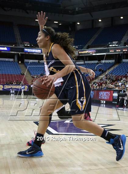 Thumbnail 3 in Oak Ridge vs. McClatchy (CIF NorCal Regional D1 Final) photogallery.