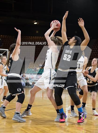Thumbnail 3 in Pueblo South vs. Evergreen (CHSAA 4A State Final) photogallery.