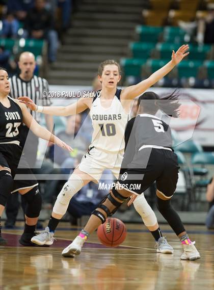 Thumbnail 2 in Pueblo South vs. Evergreen (CHSAA 4A State Final) photogallery.