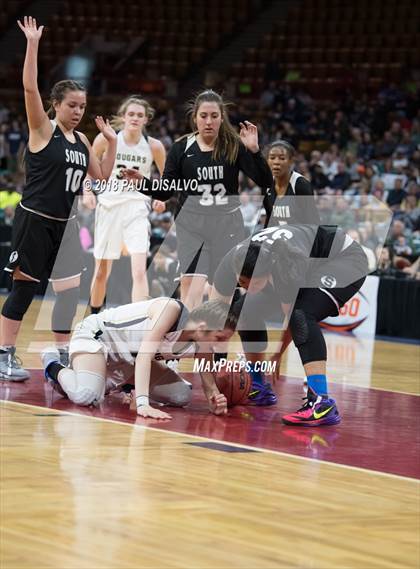 Thumbnail 2 in Pueblo South vs. Evergreen (CHSAA 4A State Final) photogallery.