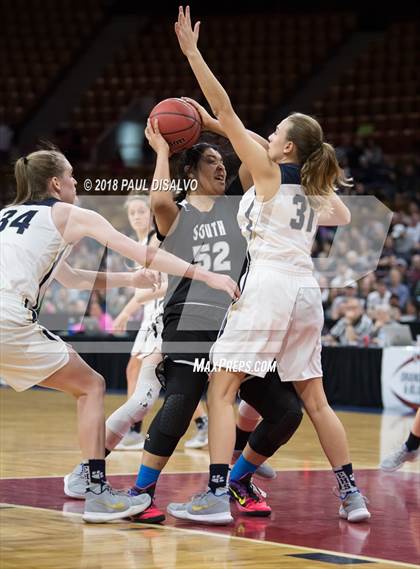 Thumbnail 3 in Pueblo South vs. Evergreen (CHSAA 4A State Final) photogallery.