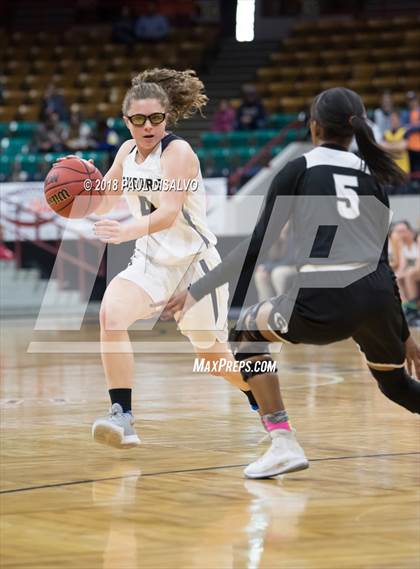Thumbnail 2 in Pueblo South vs. Evergreen (CHSAA 4A State Final) photogallery.