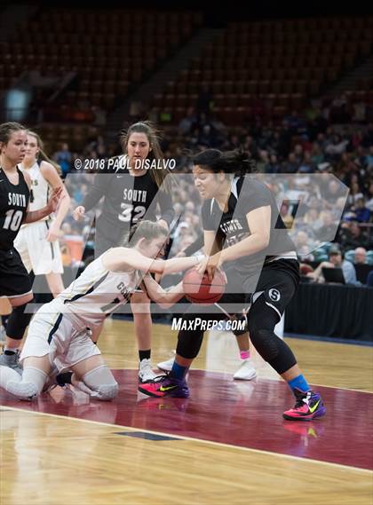 Thumbnail 2 in Pueblo South vs. Evergreen (CHSAA 4A State Final) photogallery.