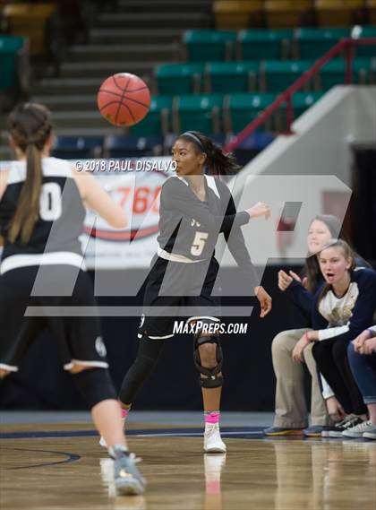 Thumbnail 1 in Pueblo South vs. Evergreen (CHSAA 4A State Final) photogallery.