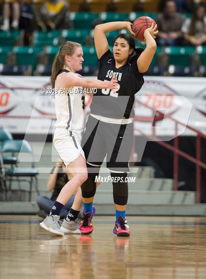 Thumbnail 2 in Pueblo South vs. Evergreen (CHSAA 4A State Final) photogallery.