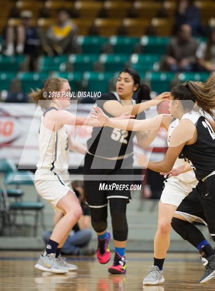 Thumbnail 3 in Pueblo South vs. Evergreen (CHSAA 4A State Final) photogallery.