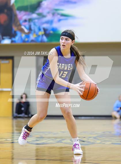 Thumbnail 1 in Lipan vs Farwell (HD Howard Classic) photogallery.