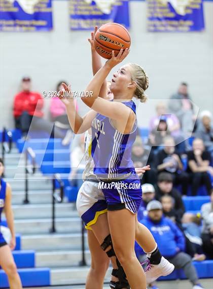 Thumbnail 3 in Lipan vs Farwell (HD Howard Classic) photogallery.
