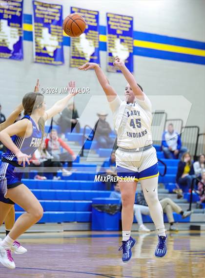 Thumbnail 2 in Lipan vs Farwell (HD Howard Classic) photogallery.