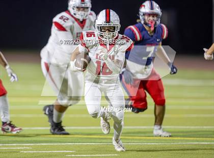 Thumbnail 1 in Kerman @ Tulare Western photogallery.