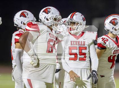 Thumbnail 3 in Kerman @ Tulare Western photogallery.