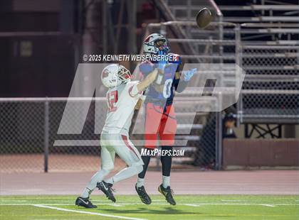 Thumbnail 2 in Kerman @ Tulare Western photogallery.