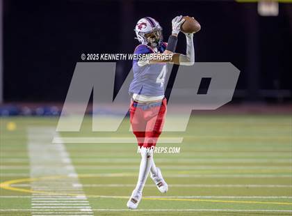 Thumbnail 1 in Kerman @ Tulare Western photogallery.