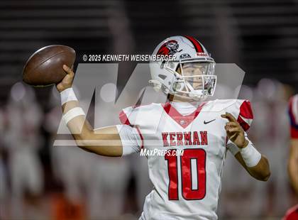 Thumbnail 3 in Kerman @ Tulare Western photogallery.